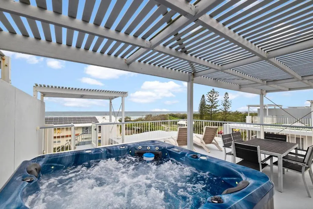 Salty Breeze - Rooftop Terrace & Jacuzzi ماركولا
